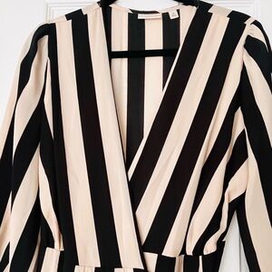 Eva Mendez - Striped Black and Cream Dress